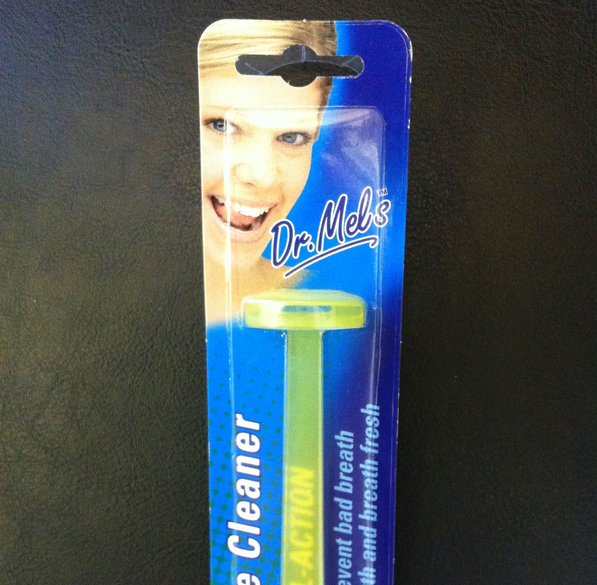 How to Use a Tongue Cleaner by Mel Rosenberg - מל רוזנברג - Ourboox.com