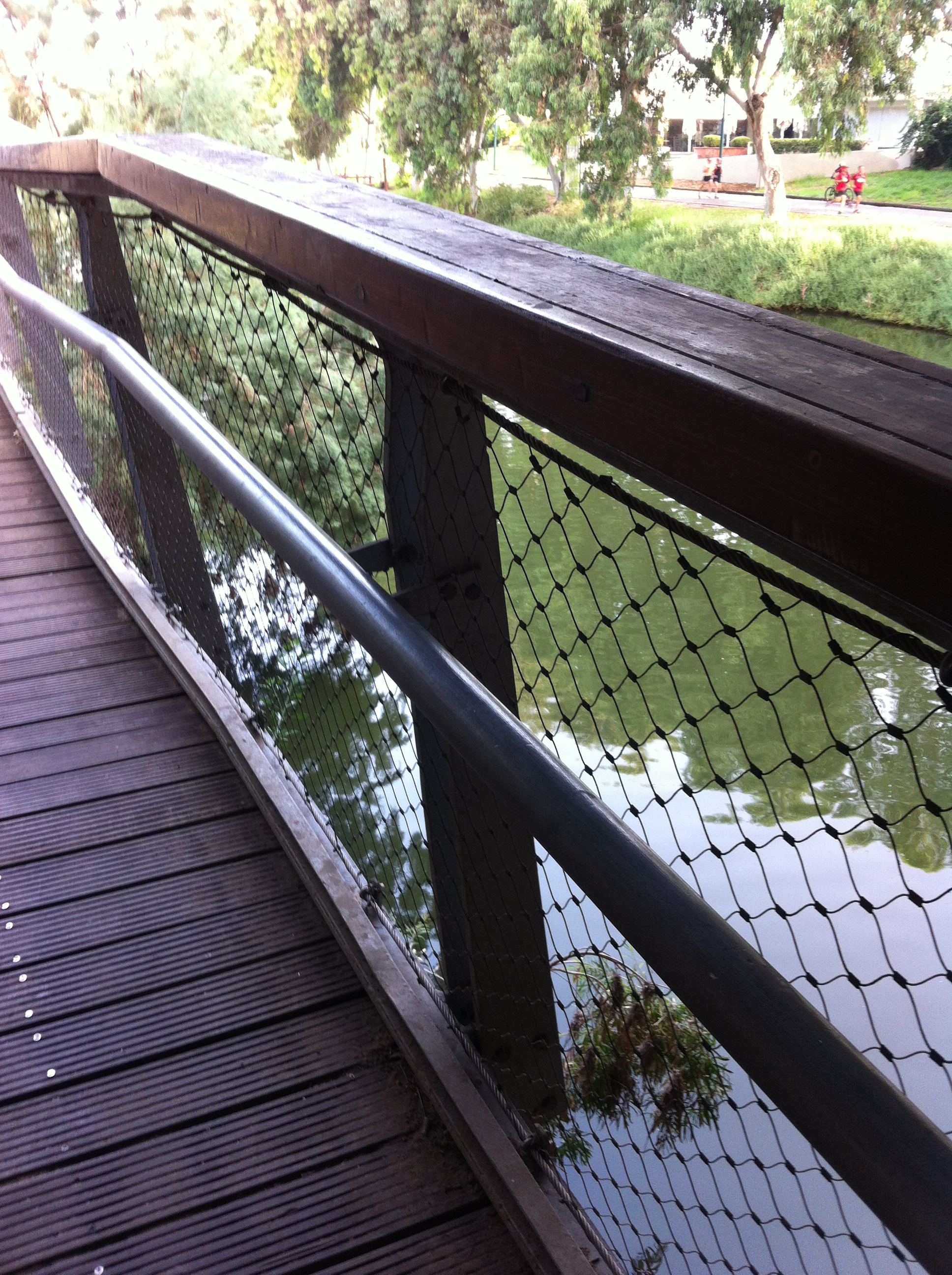 a bridge over the Yarkon river