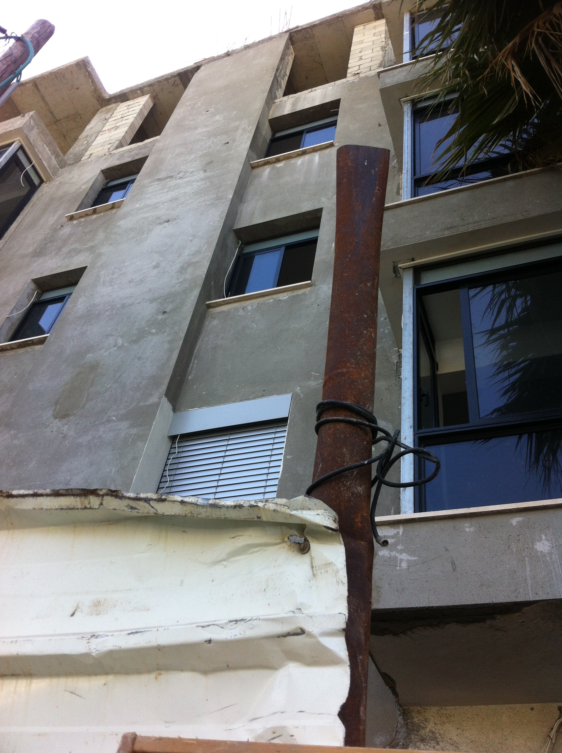 Two Little Houses by Mel Rosenberg - מל רוזנברג - Ourboox.com