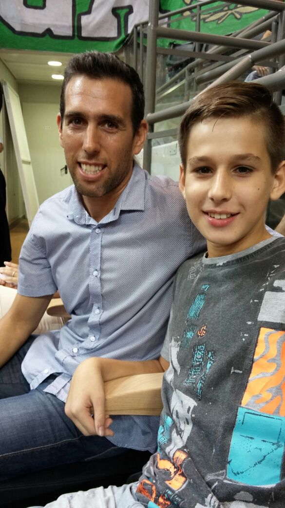 ma famila by itay lickerman - Illustrated by itay lickerman - Ourboox.com