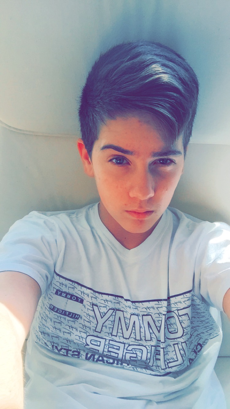 ma famille by naor bretler - Illustrated by naor bretler - Ourboox.com