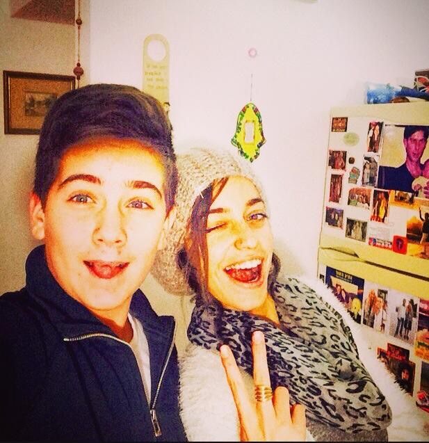 ma famille by naor bretler - Illustrated by naor bretler - Ourboox.com