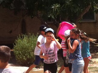 סיפורי מלחמות by lia abramovich - Illustrated by ילדי כתה ד - Ourboox.com