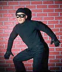 מקץ עשרים שנה by demi - Illustrated by שיר-אל עוזר - Ourboox.com