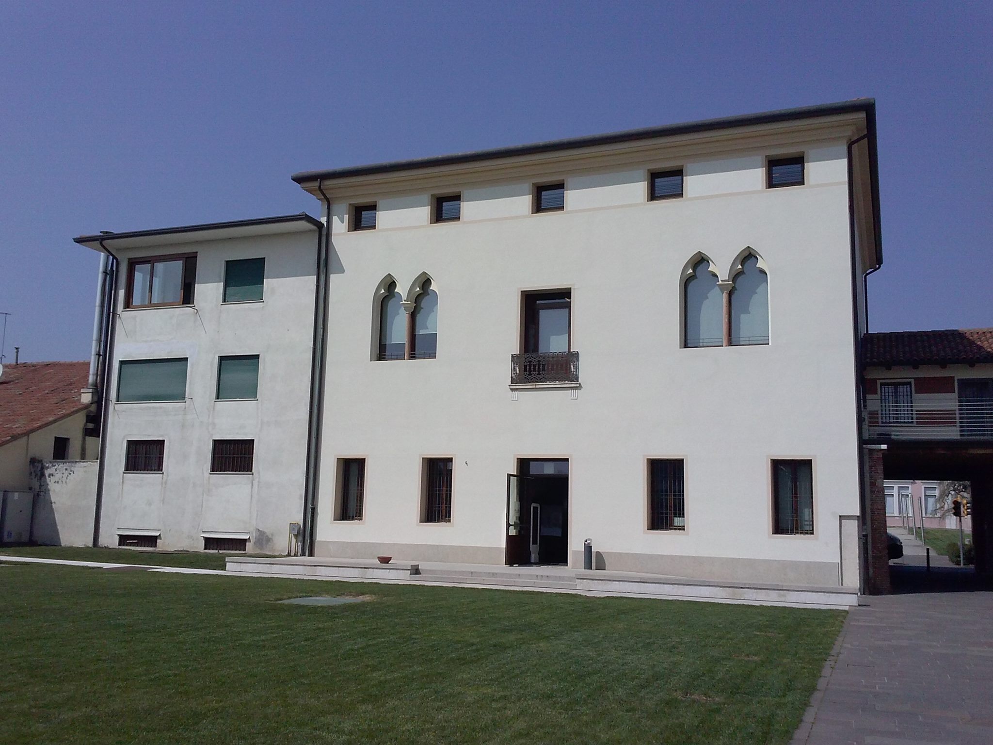 Découvrez-moi! by Baban Giulia - Illustrated by Baban Giulia - Ourboox.com