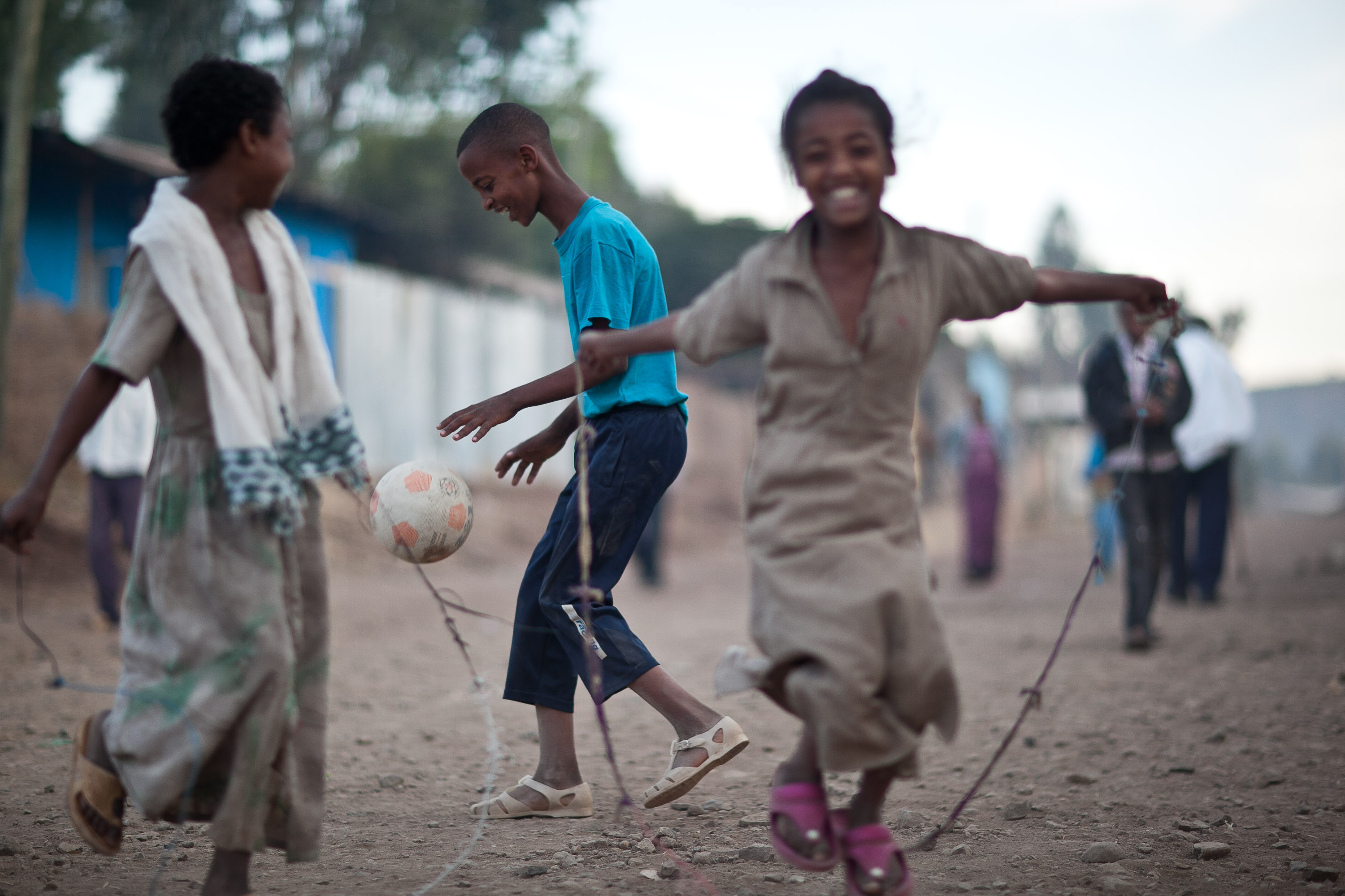 סיפורי המשפחה שלי by אילן - Illustrated by כתבה רהות, כיתה ג