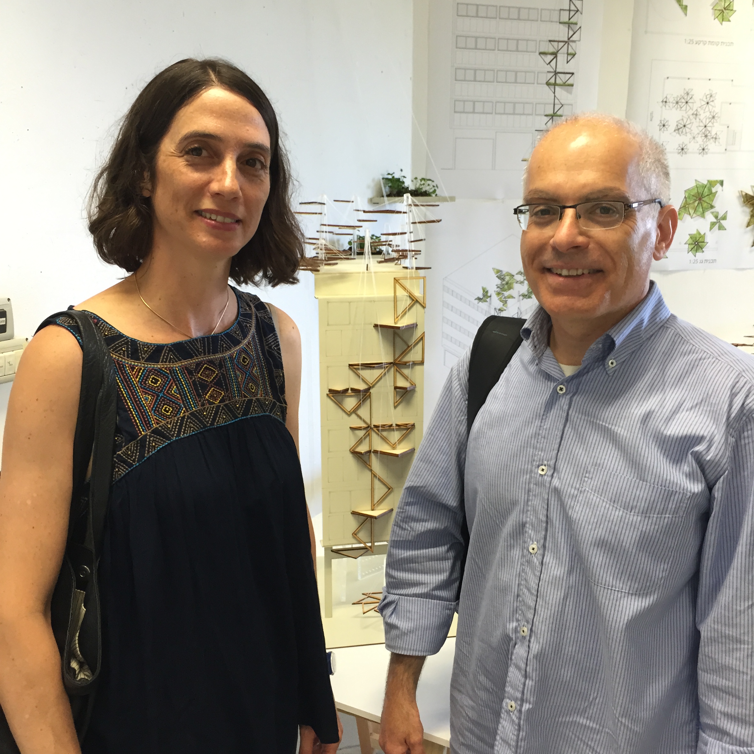 Allenby 87 – Working in an Urban Environment by Mel Rosenberg - מל רוזנברג - Ourboox.com