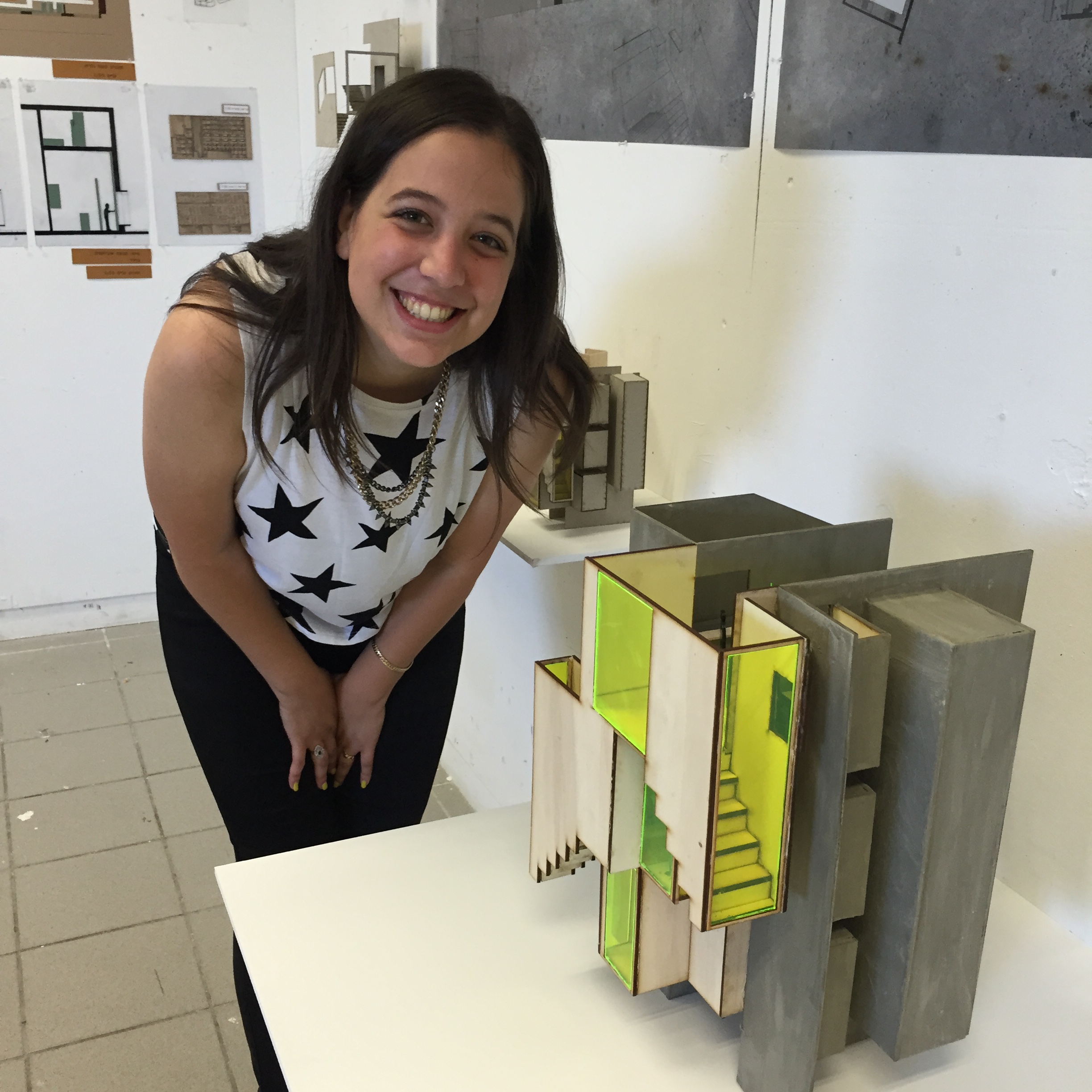 Allenby 87 – Working in an Urban Environment by Mel Rosenberg - מל רוזנברג - Ourboox.com