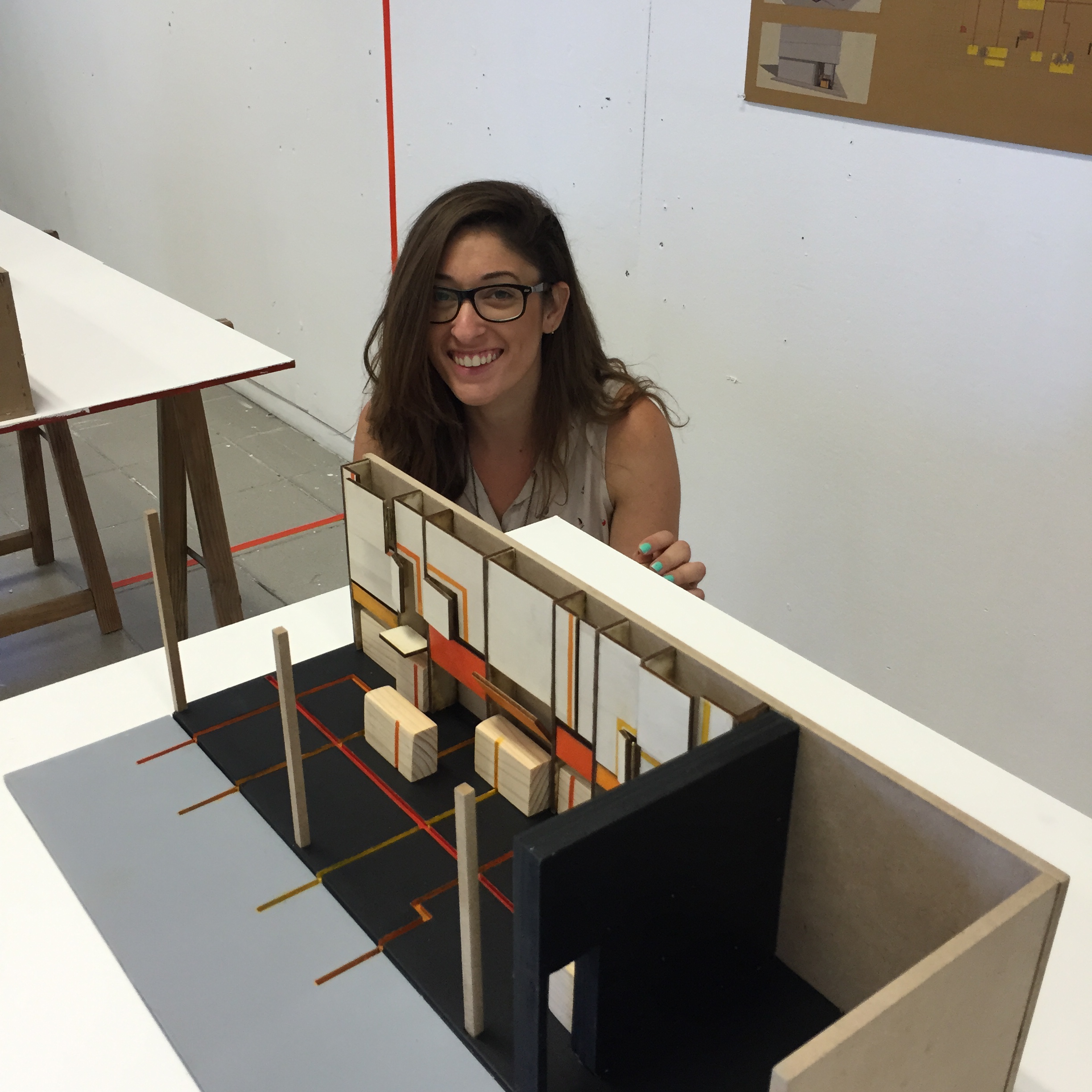 Allenby 87 – Working in an Urban Environment by Mel Rosenberg - מל רוזנברג - Ourboox.com