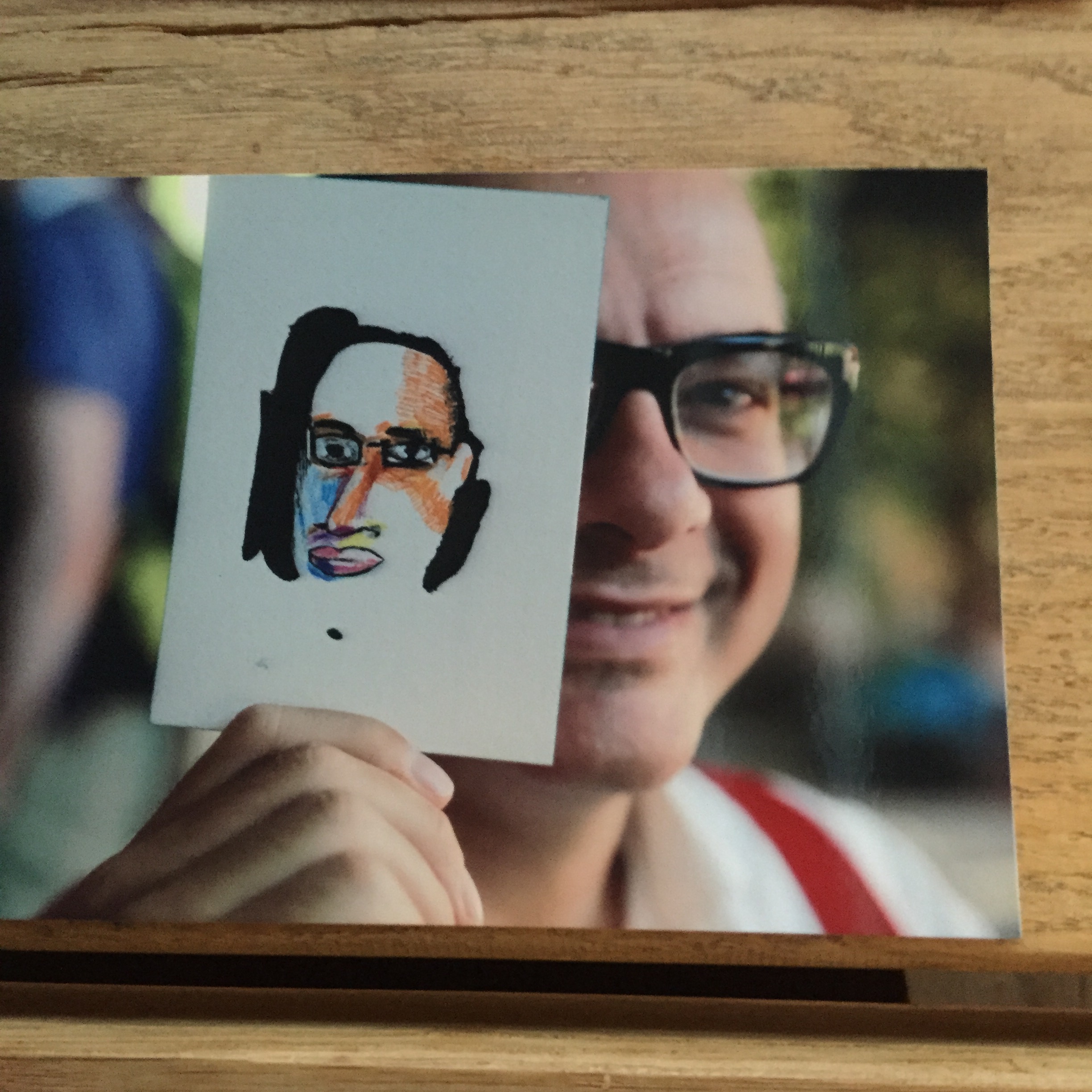 Tell Me How You Look – with Vivien Thierry and Geraldine Aresteanu, at Kinnernet Italia 2015 by Mel Rosenberg - מל רוזנברג - Illustrated by Thierry Vivien, portrait photos by Geraldine Atesteanu - Ourboox.com