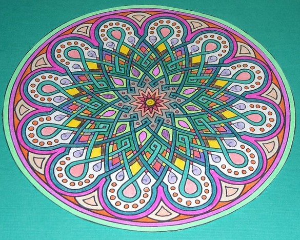 MANDALAS by renee avigdor - Illustrated by Renée Avigdor  - Ourboox.com