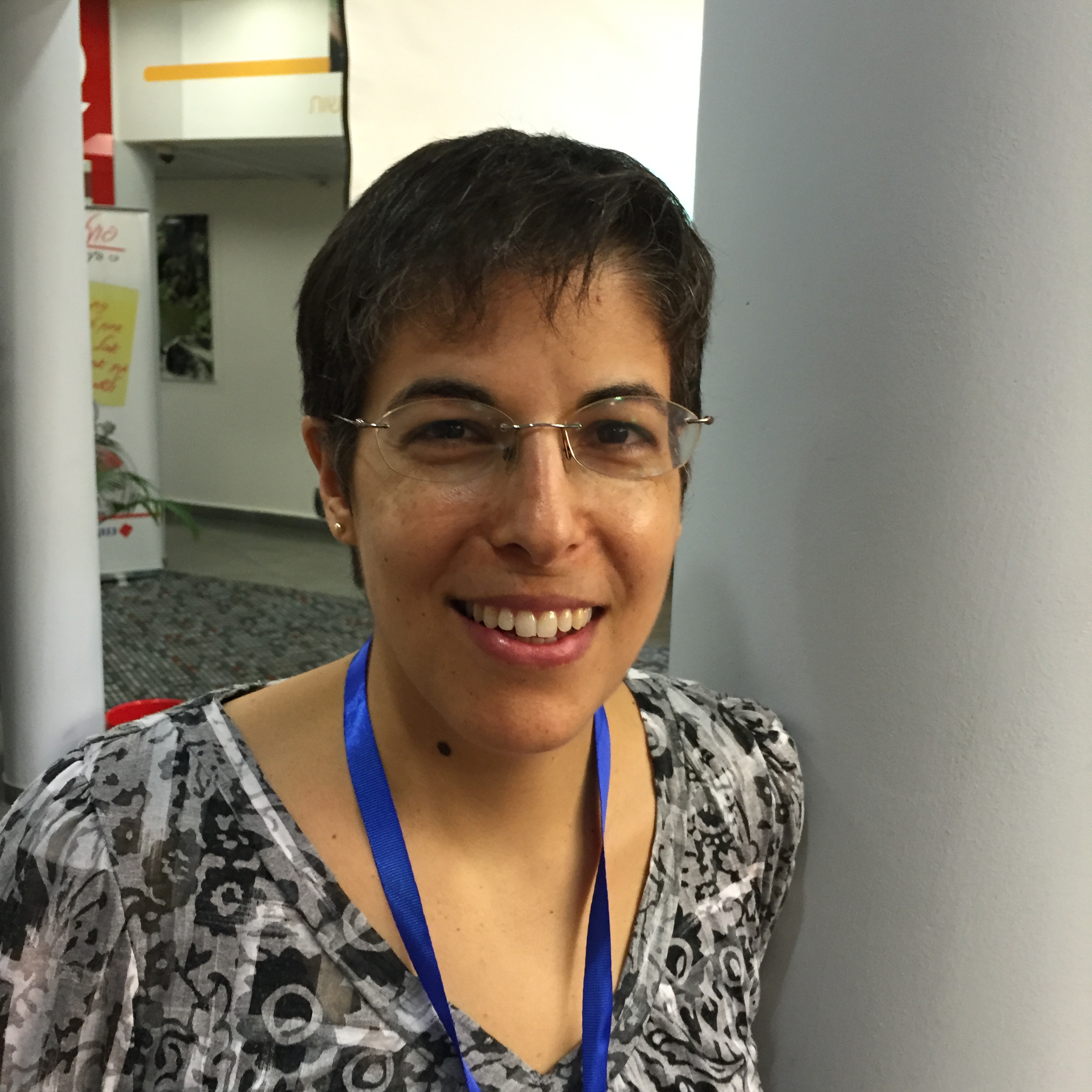 Smiles at Tovanet 2015 by Mel Rosenberg - מל רוזנברג - Ourboox.com