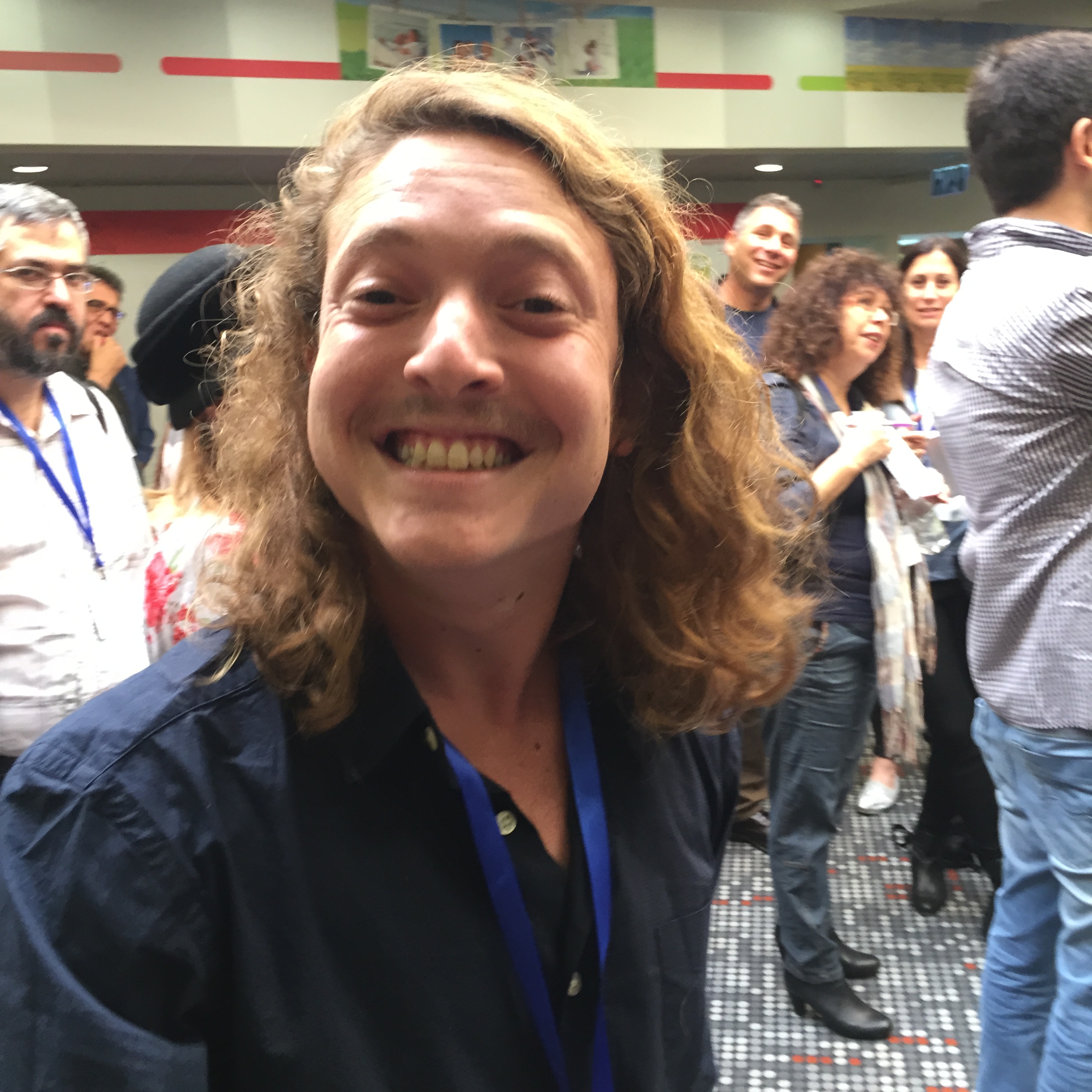 Smiles at Tovanet 2015 by Mel Rosenberg - מל רוזנברג - Ourboox.com