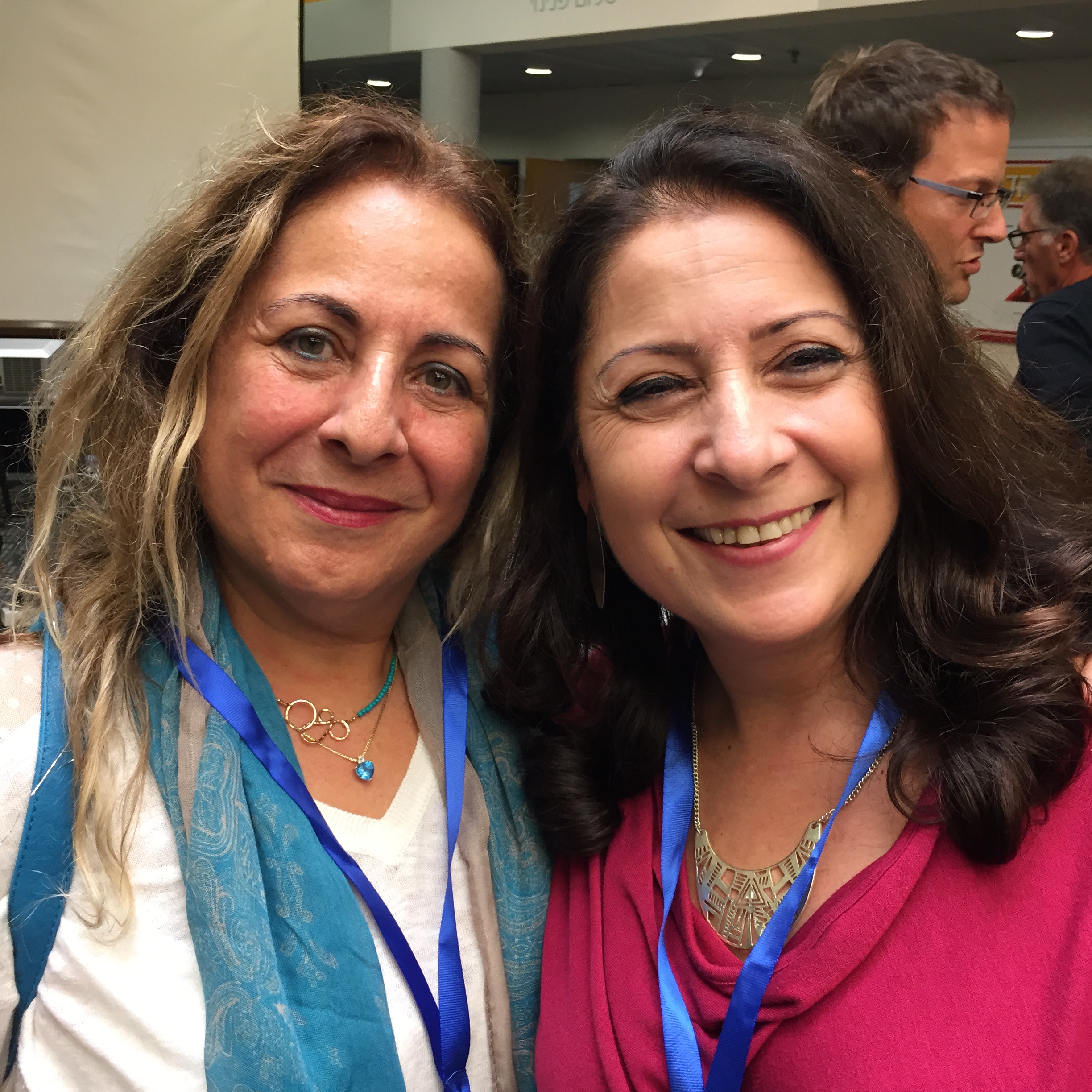 Smiles at Tovanet 2015 by Mel Rosenberg - מל רוזנברג - Ourboox.com