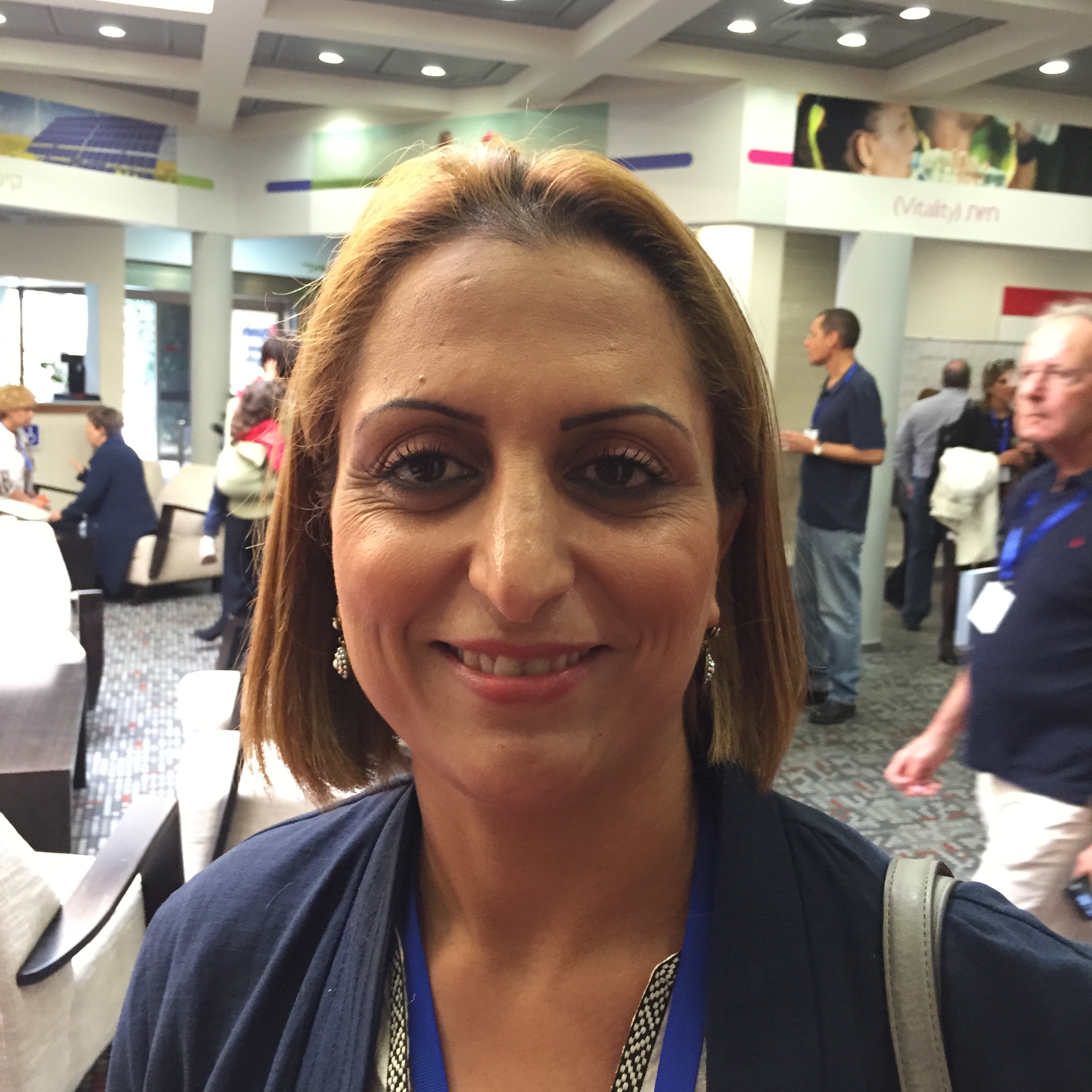 Smiles at Tovanet 2015 by Mel Rosenberg - מל רוזנברג - Ourboox.com