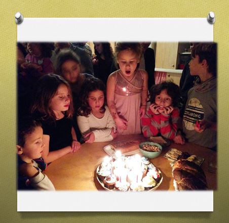 סיפורי חנוכה של ילדי ד’ רקפת by revital vitman - Illustrated by רויטל ויטמן - Ourboox.com