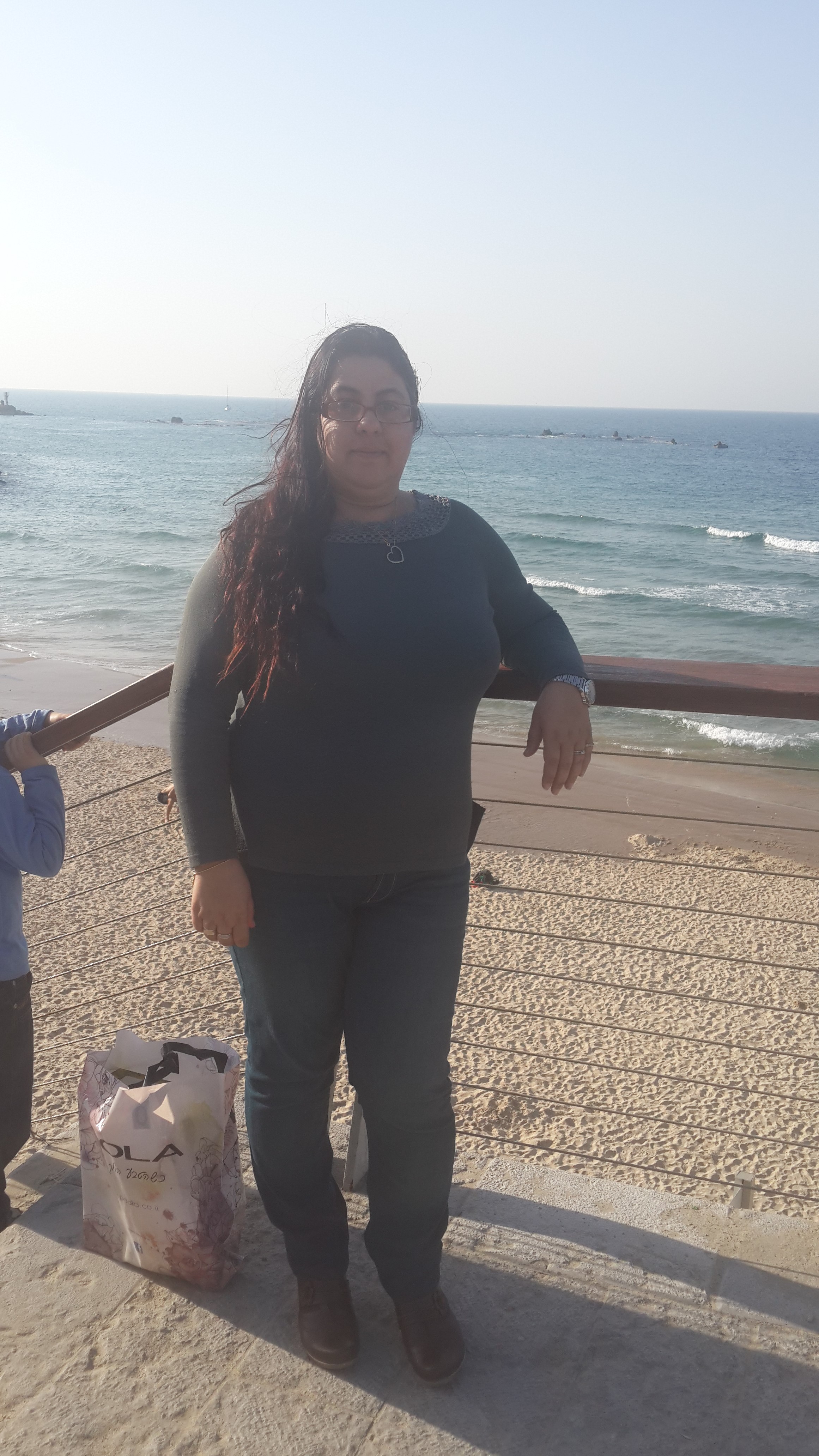 המשפחה והחברים שלי by OMRI - Ourboox.com