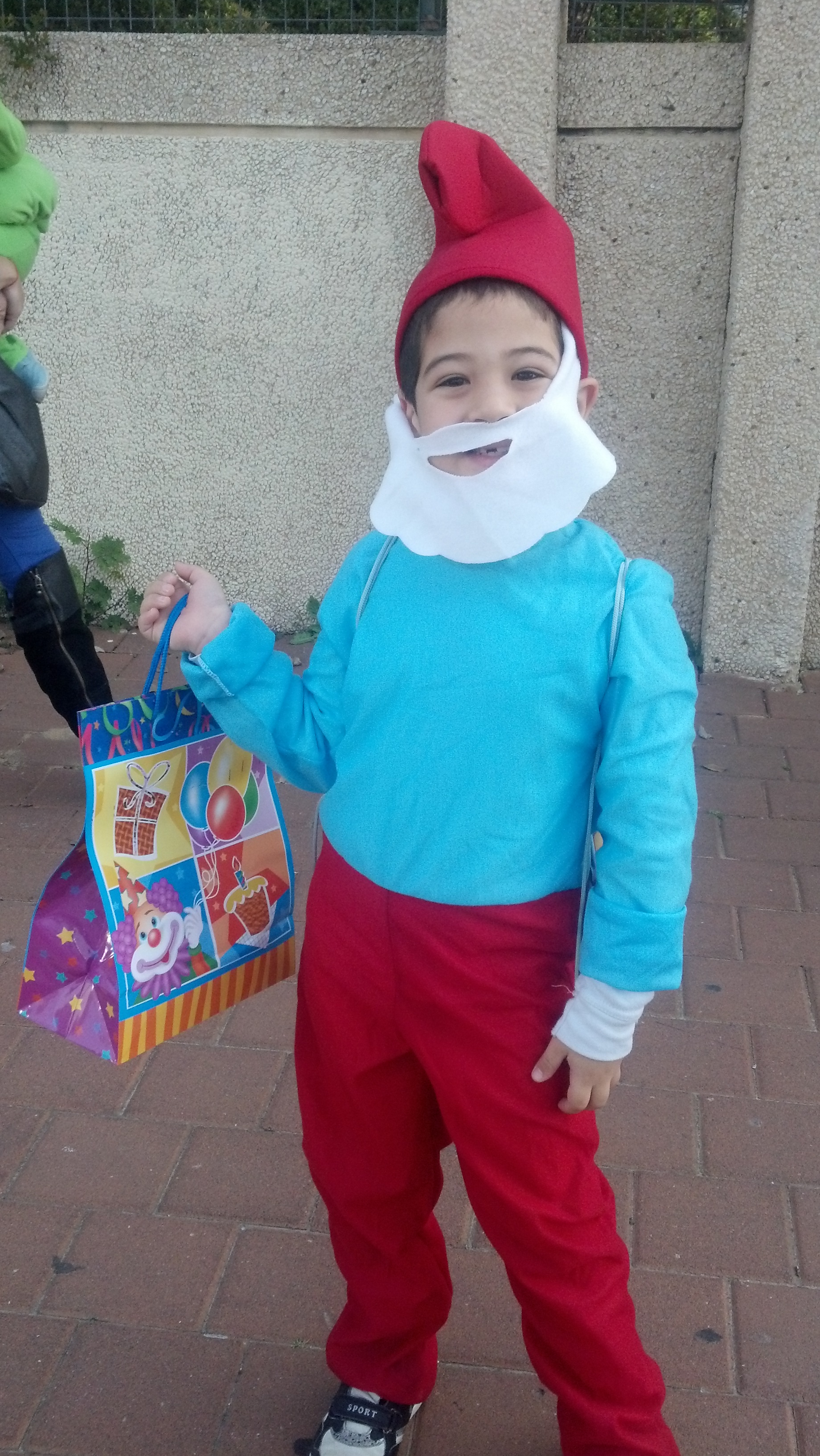 המשפחה והחברים שלי by OMRI - Ourboox.com