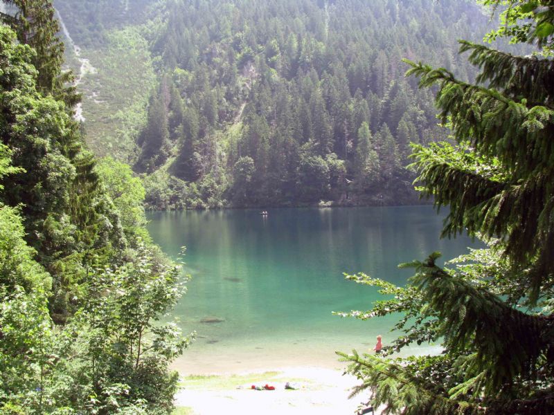 המדינה הקטנה שלי by galit - Illustrated by גלית בנימינוב - Ourboox.com