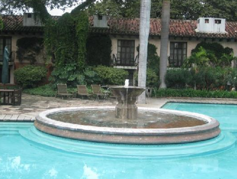 Mi Viaje a Santo Domingo by Shruti Italia - Ourboox.com