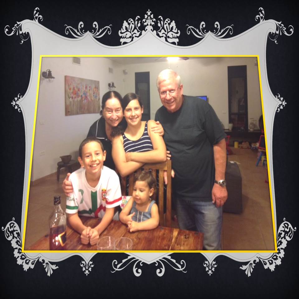 סיפורי זיכרון חנוכה של ילדי ד’ תפוח by maayan - Illustrated by Maayan elkanati - Ourboox.com