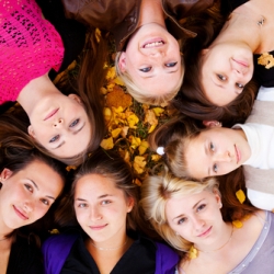 עד הבת מצווה זה יעבור- יומן קריאה by Evelin Kontorer - Illustrated by אוולין קונטורר - Ourboox.com