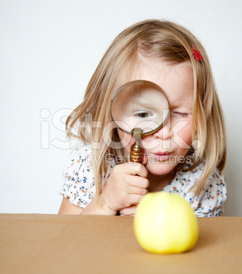 דנה בגן החיות by sarithazan - Illustrated by שרית חזן  - Ourboox.com