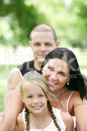 דנה בגן החיות by sarithazan - Illustrated by שרית חזן  - Ourboox.com