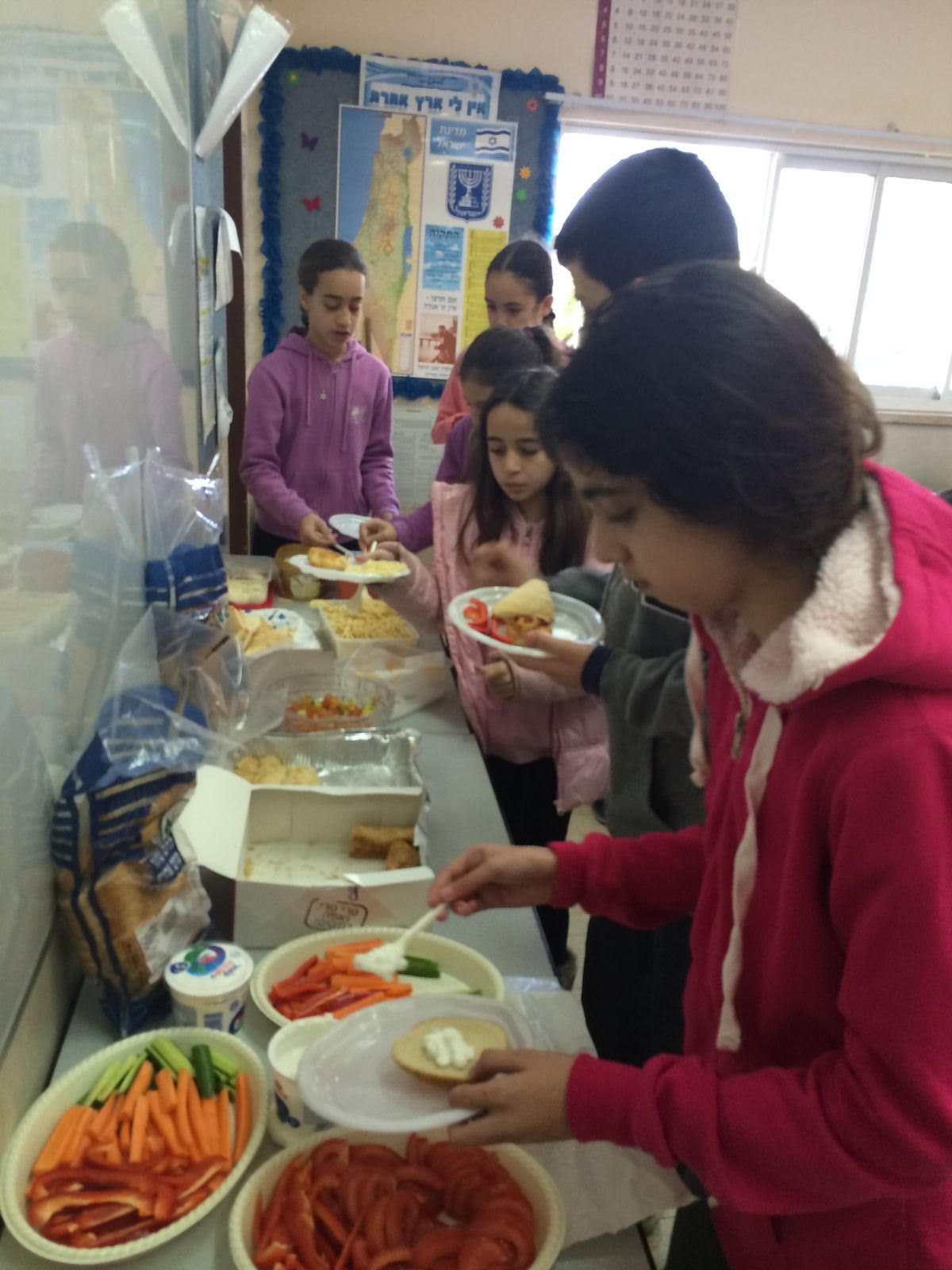 אז מה היה לנו כאן…? by ela tiv - Ourboox.com