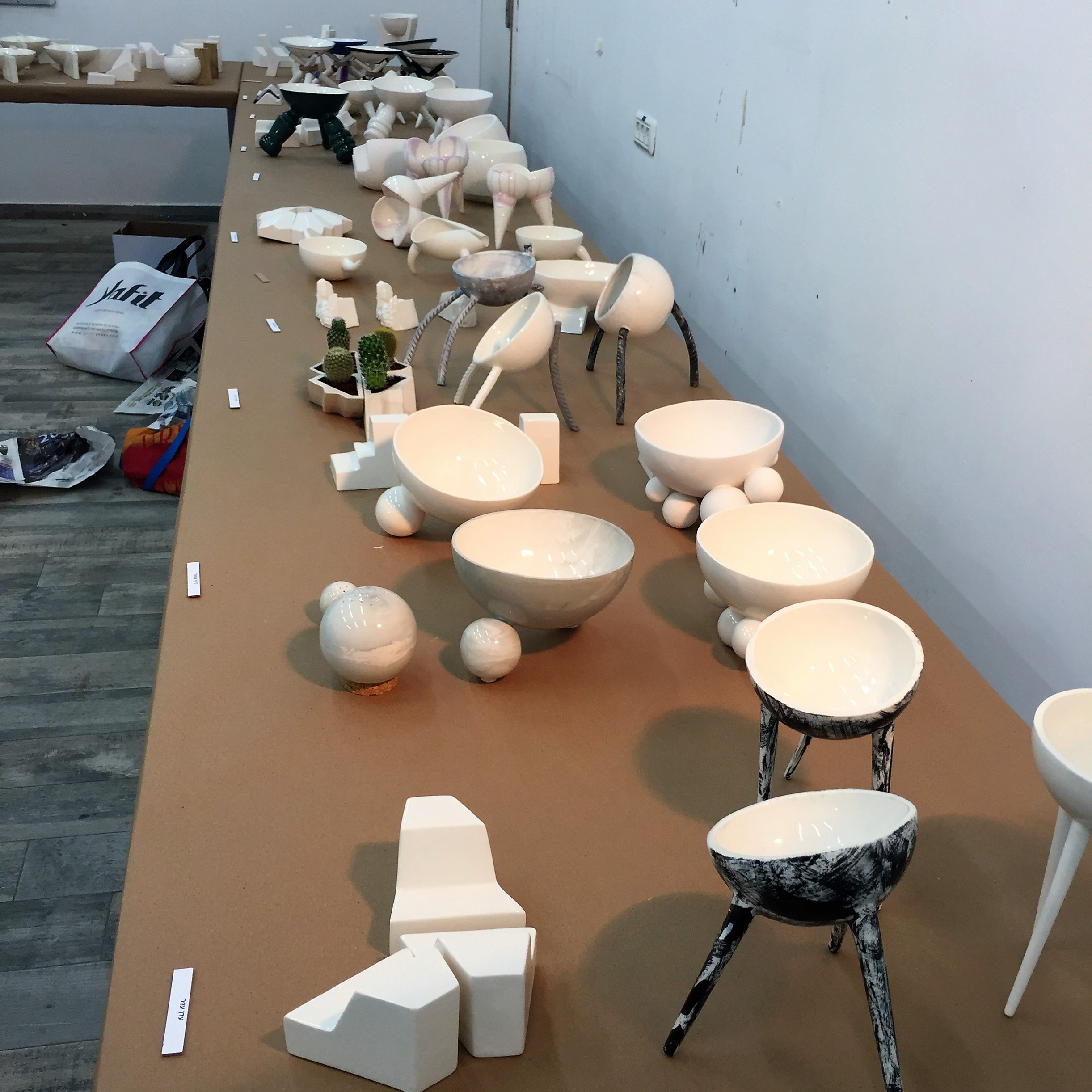 Bowls and un-Bowls at Shenkar College by Mel Rosenberg - מל רוזנברג - Ourboox.com