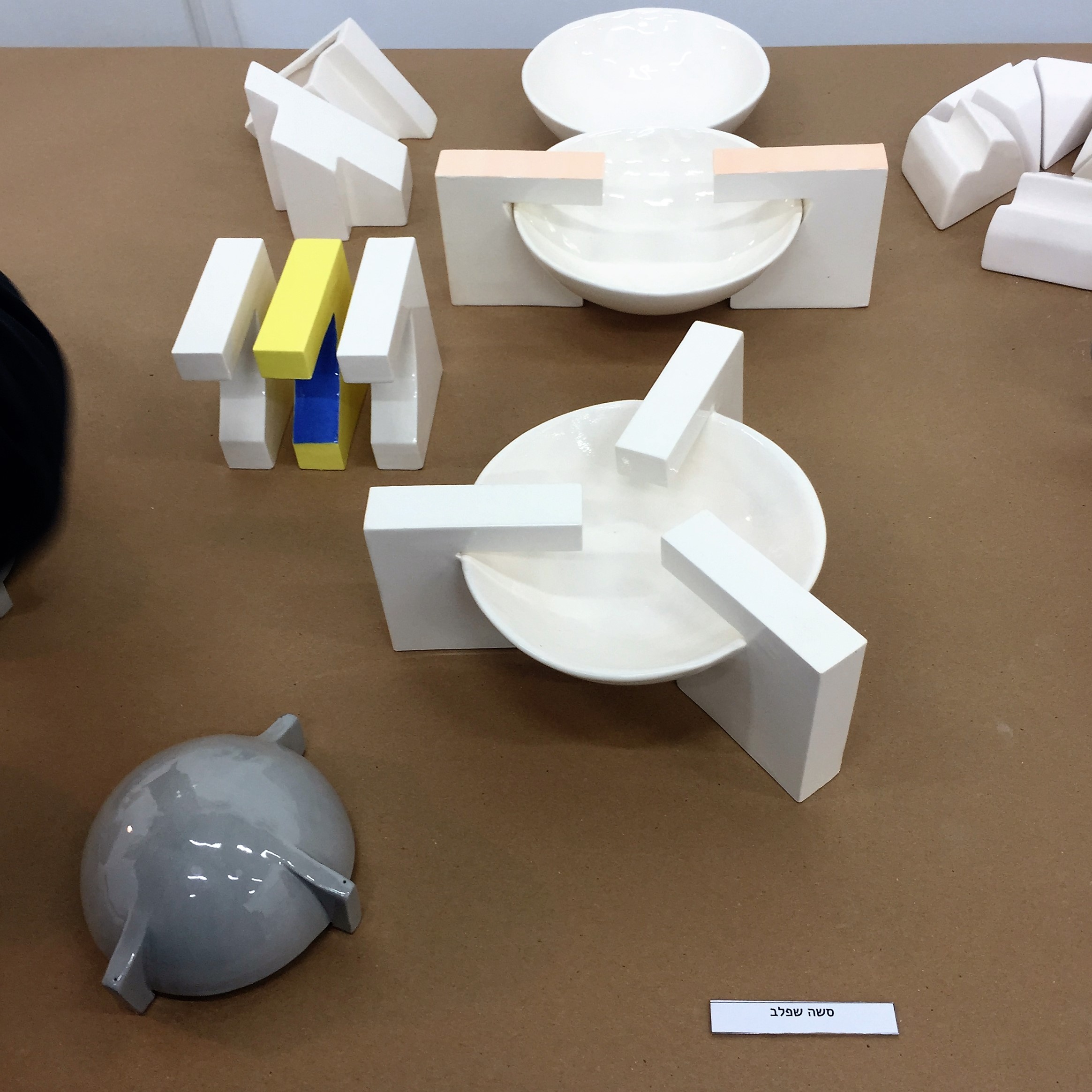 Bowls and un-Bowls at Shenkar College by Mel Rosenberg - מל רוזנברג - Ourboox.com