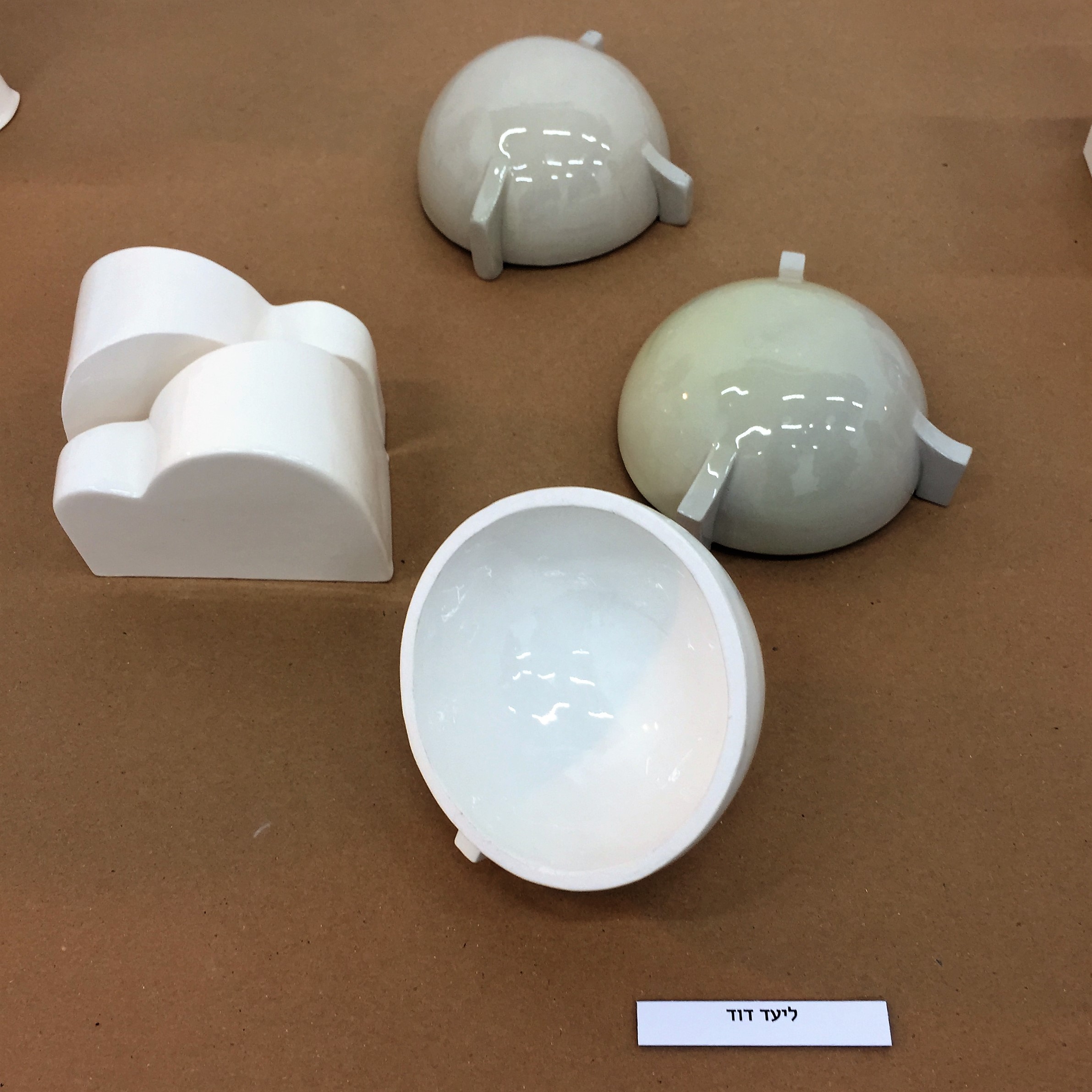 Bowls and un-Bowls at Shenkar College by Mel Rosenberg - מל רוזנברג - Ourboox.com