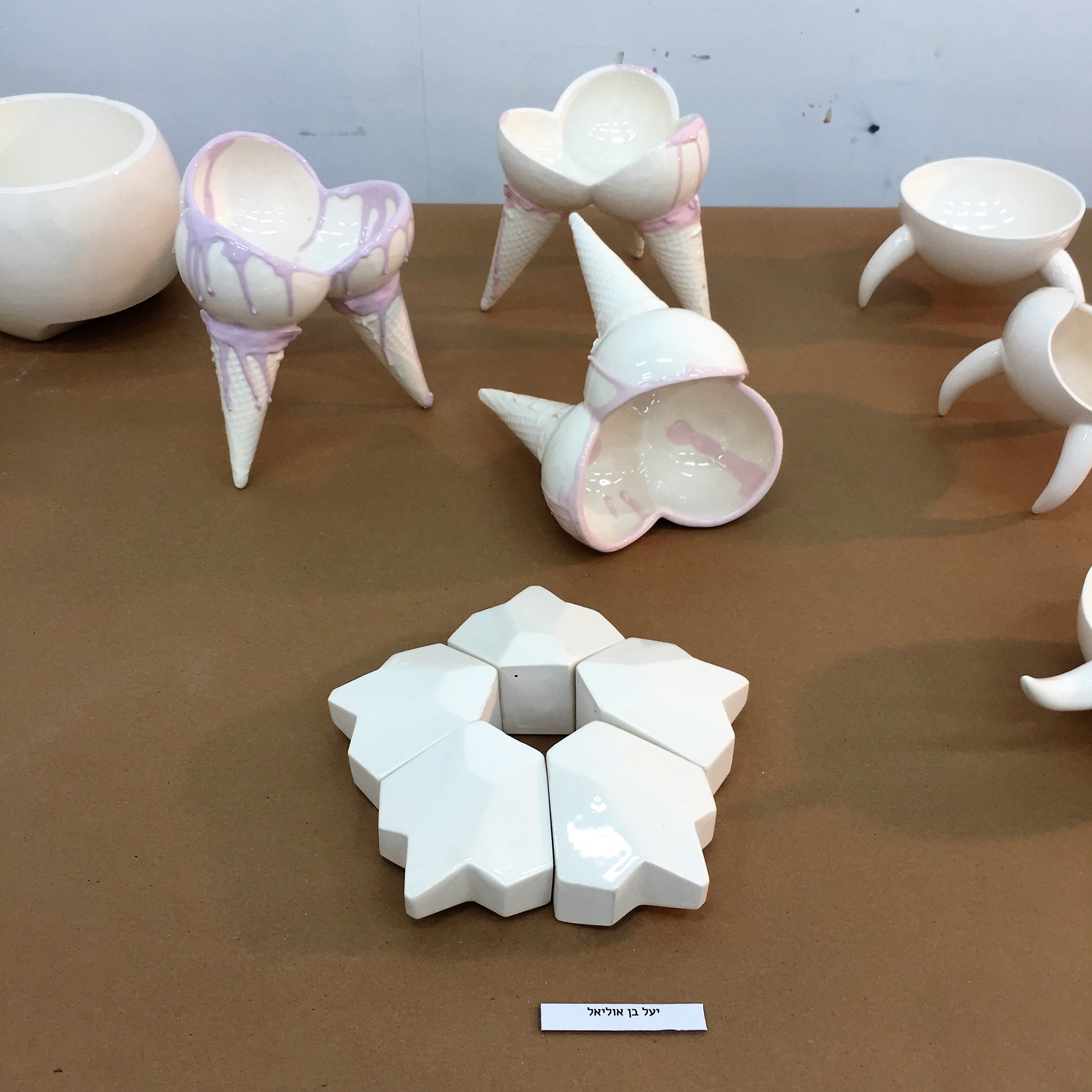 Bowls and un-Bowls at Shenkar College by Mel Rosenberg - מל רוזנברג - Ourboox.com