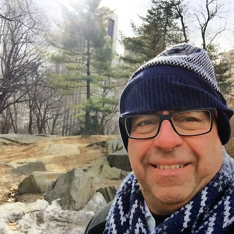 Shpatzir in New York City by Mel Rosenberg - מל רוזנברג - Ourboox.com