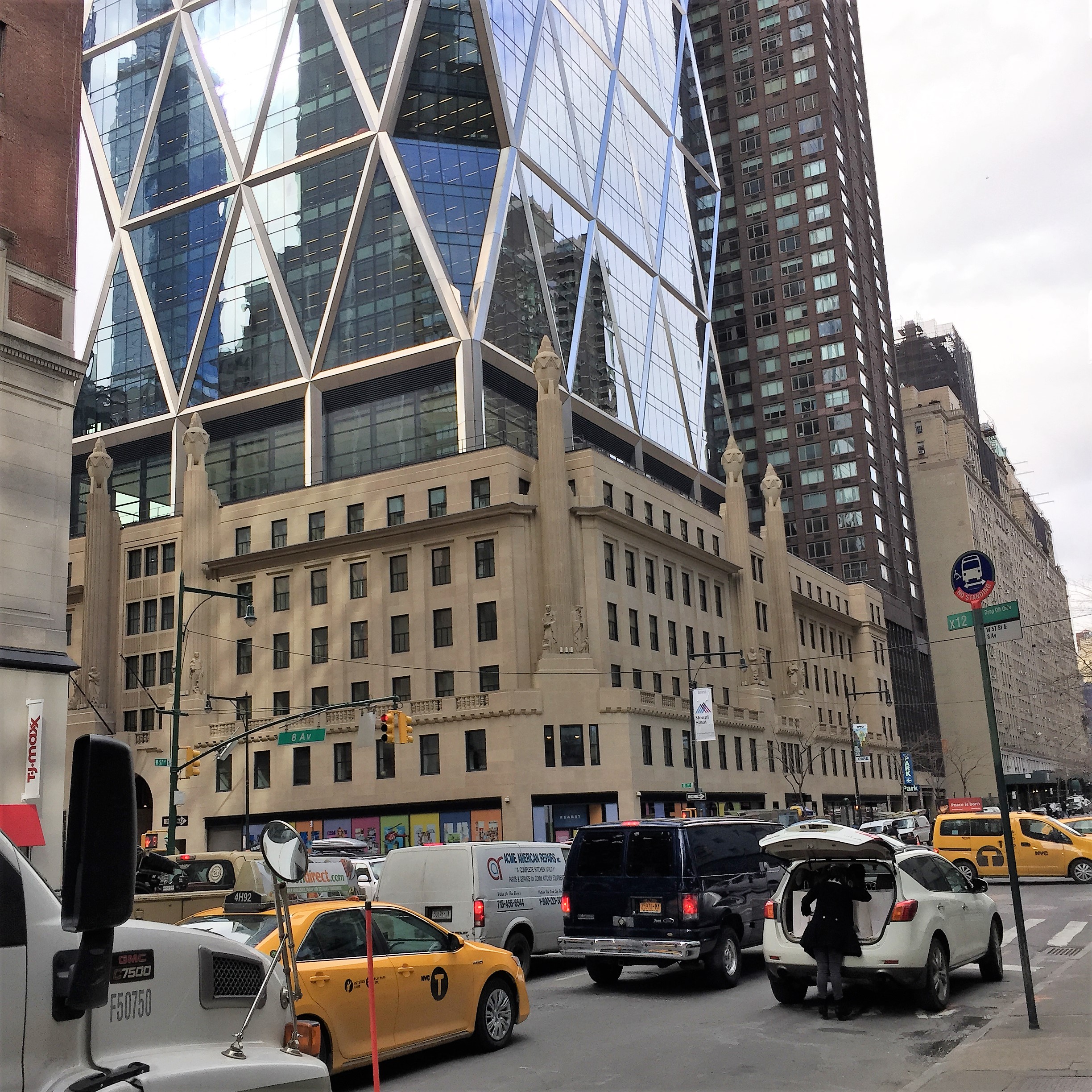 Manhattan Morning Meander by Mel Rosenberg - מל רוזנברג - Ourboox.com