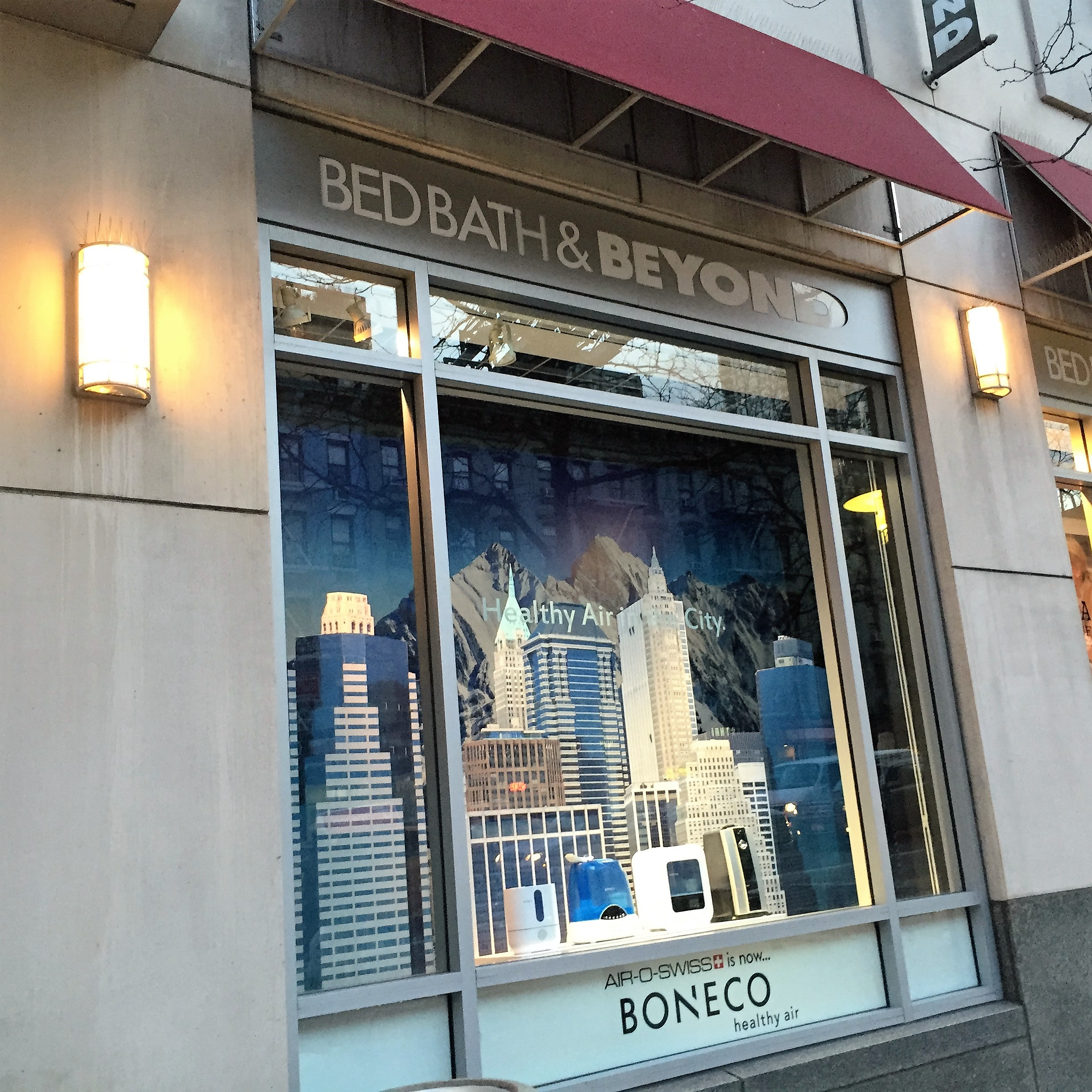 Manhattan Morning Meander by Mel Rosenberg - מל רוזנברג - Ourboox.com