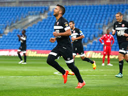 הפועל תל אביב בכדורגל by atarim - Illustrated by ליאם ב. וליאם חת. ד2 - Ourboox.com