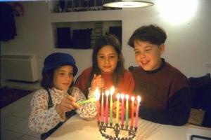 חנוכה שמח by tal kolb - Illustrated by אור בוקרה - Ourboox.com