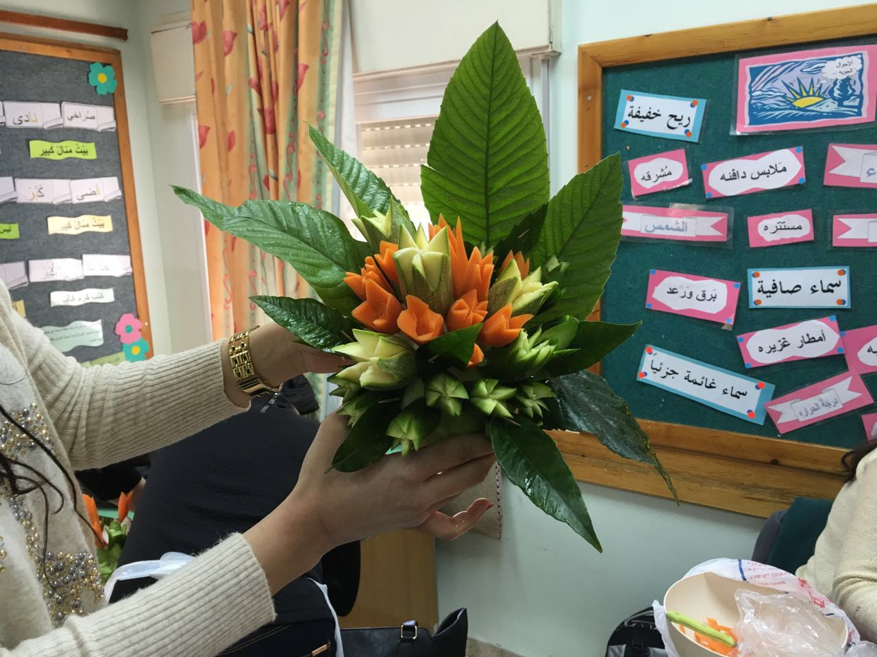 كن مسبحا 2016 باشراف مفتش المدارس الأهلية دكتور هاني فراج by rouhi - Illustrated by مدرسة راهبات الفرنسيسكان-روحي بواردي - Ourboox.com