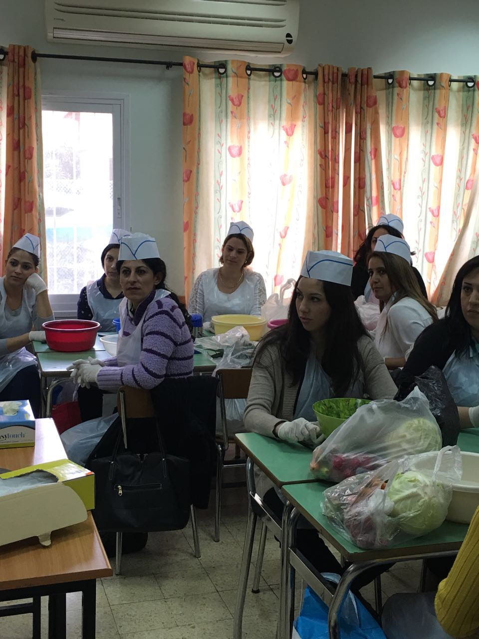 كن مسبحا 2016 باشراف مفتش المدارس الأهلية دكتور هاني فراج by rouhi - Illustrated by مدرسة راهبات الفرنسيسكان-روحي بواردي - Ourboox.com