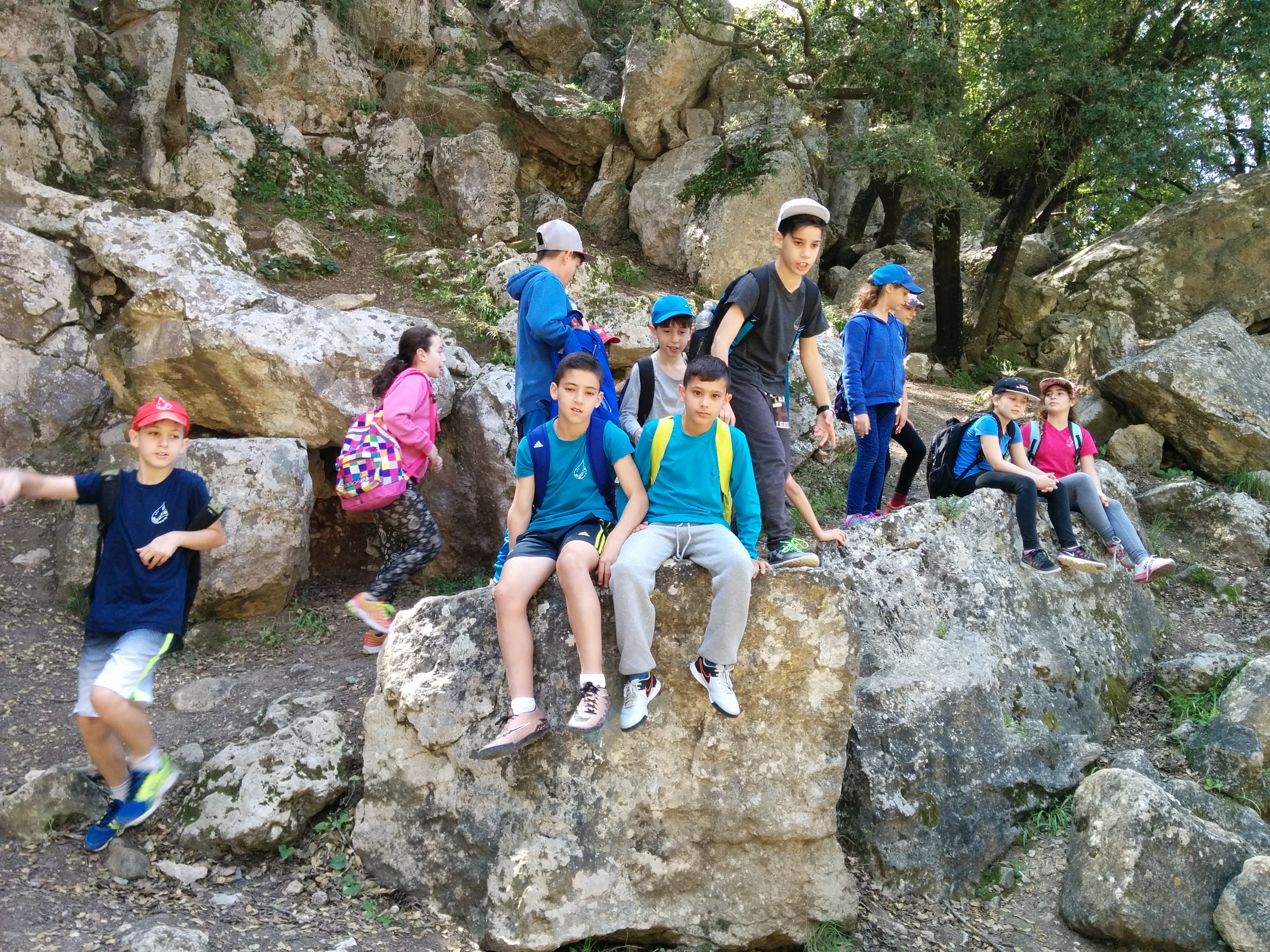 הטיול שלנו לנחל אלון – מרץ 2016. by michal - Ourboox.com