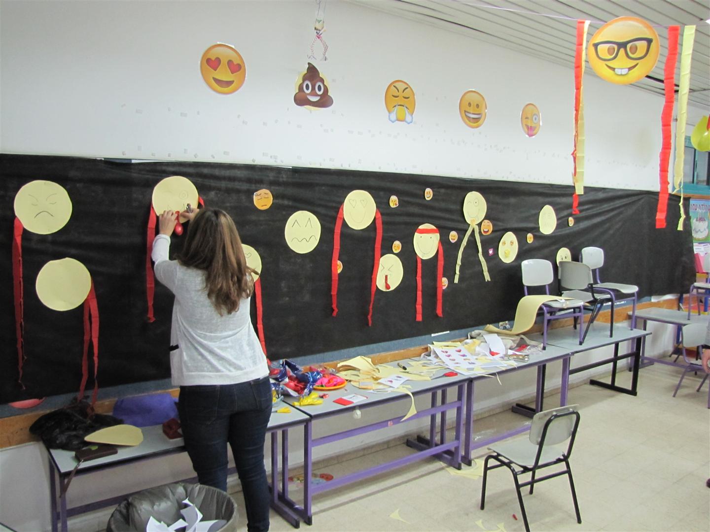 ההפתעה הגדולה בפורים בבית ספר שיזף אור יהודה by אילן  - Ourboox.com