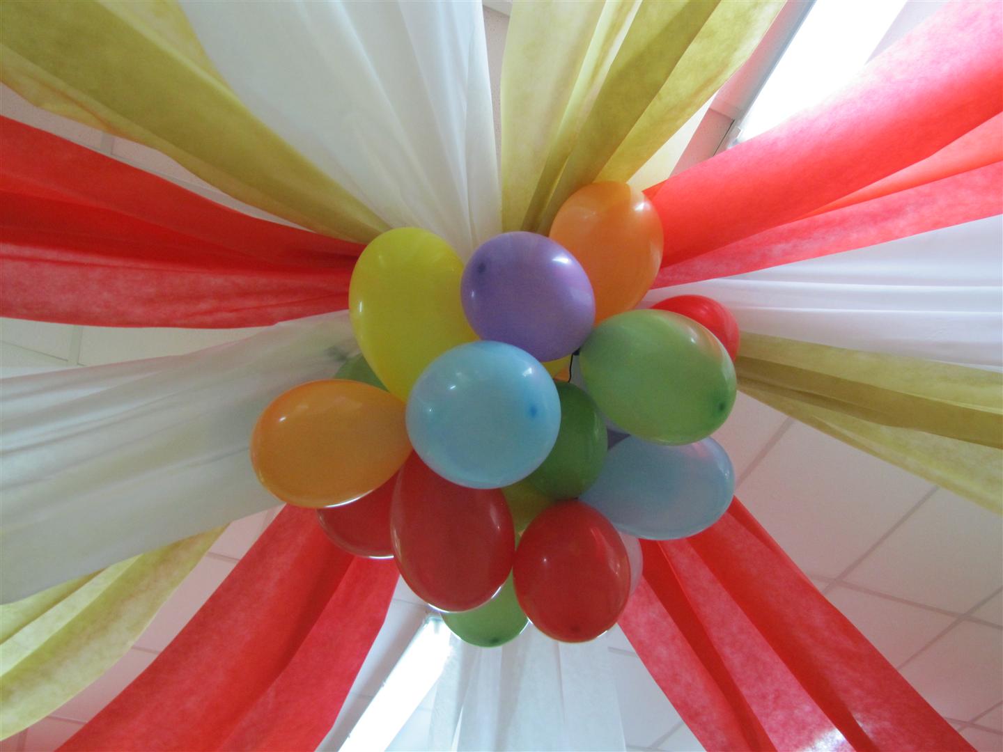 ההפתעה הגדולה בפורים בבית ספר שיזף אור יהודה by אילן  - Ourboox.com