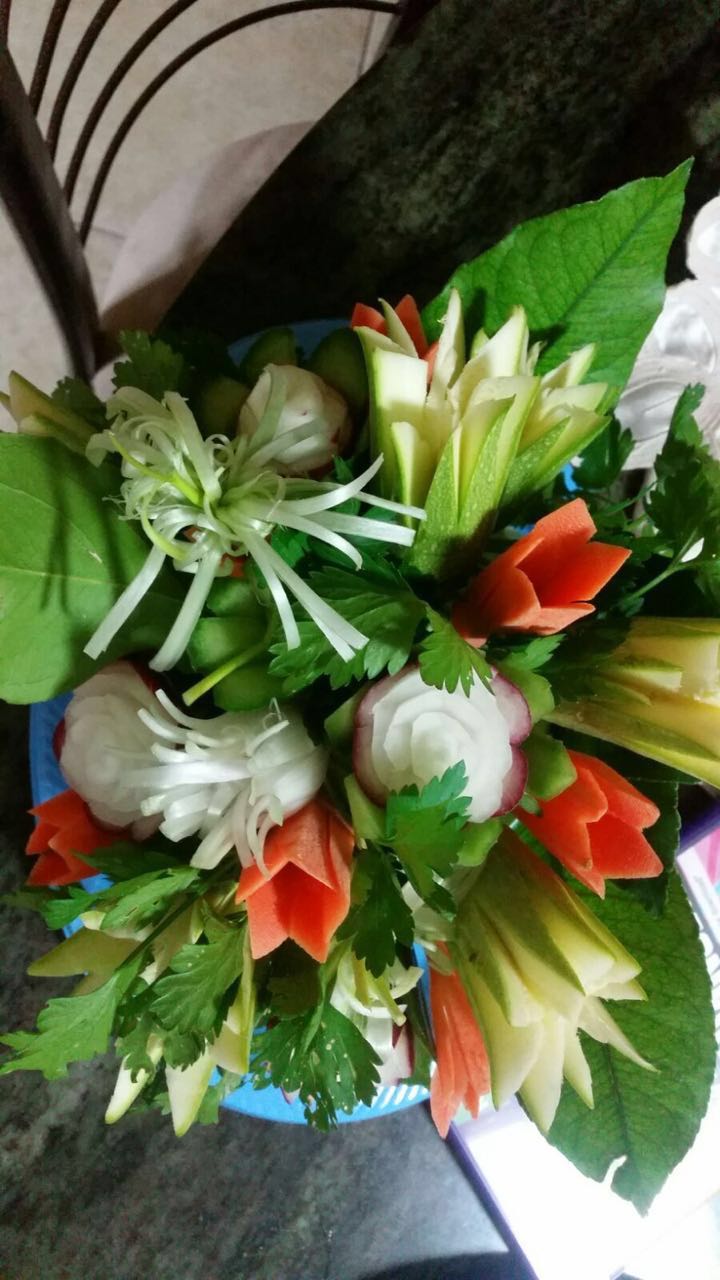 كن مسبحا 2016 باشراف مفتش المدارس الأهلية دكتور هاني فراج by rouhi - Illustrated by مدرسة راهبات الفرنسيسكان-روحي بواردي - Ourboox.com