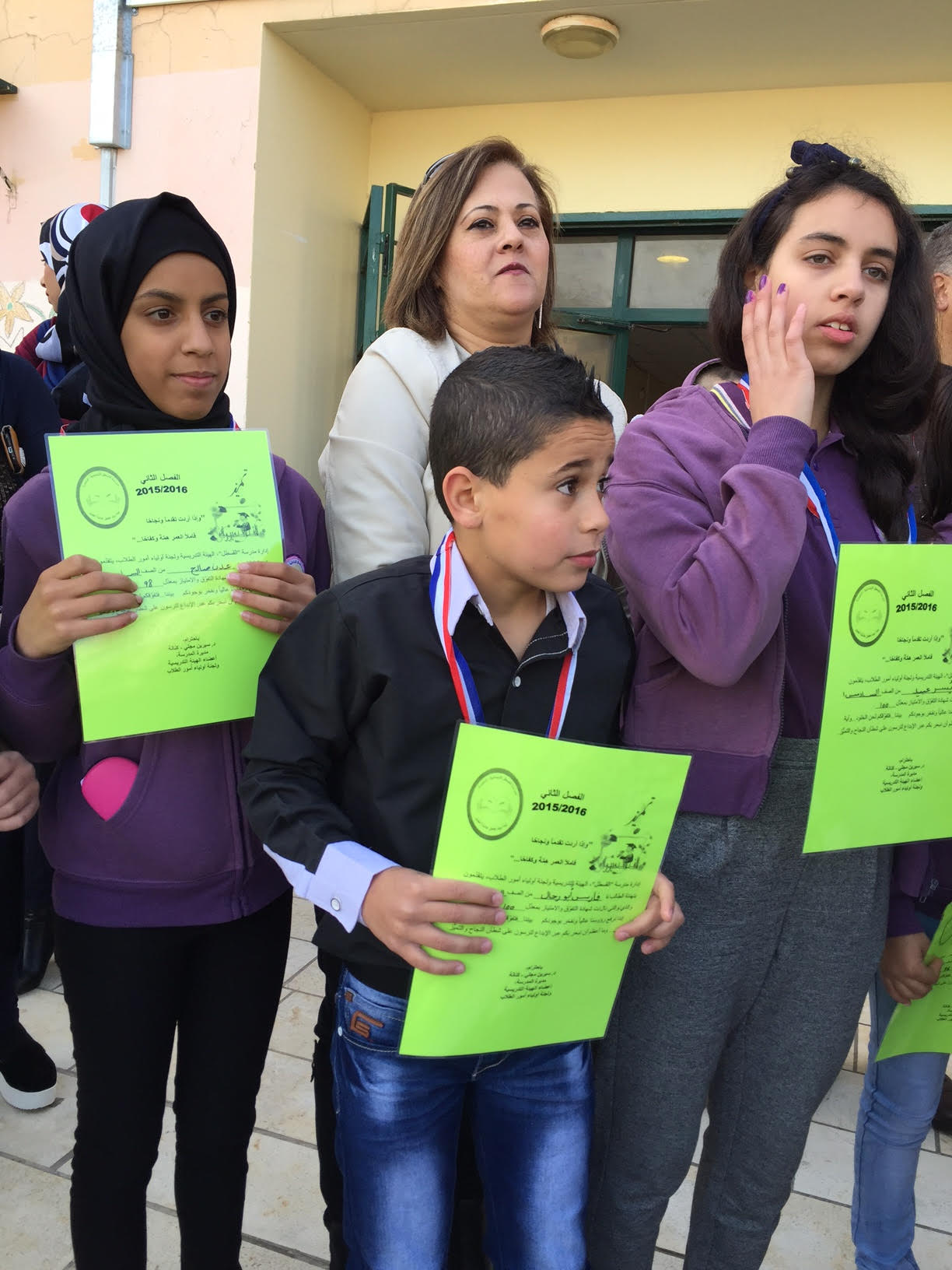 توزيع شهادات التفوق في مدرسة “القسطل” by alkastal - Ourboox.com