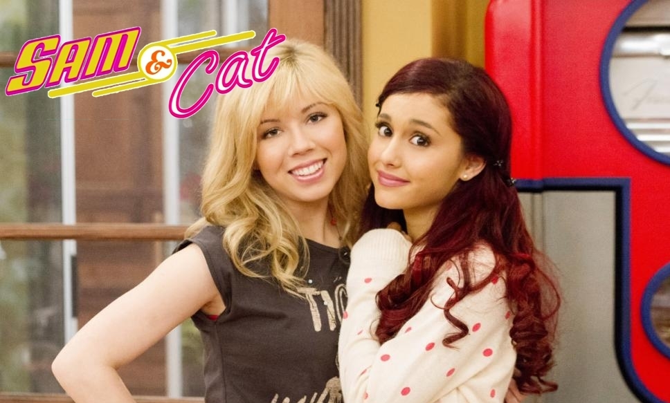 Why I Love Ariana Grande by sapir - Ourboox.com