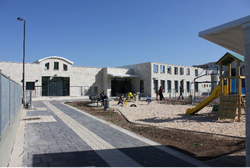 مدرسة كرم الصاحب by sumaya - Illustrated by سمية فاهوم - Ourboox.com