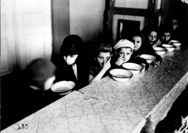 בית יתומים by roey and hadar - Illustrated by הדר דהאן ורועי וודקה - Ourboox.com