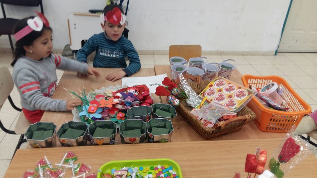 اسبوع القمة في البساتين الخاصه by misoonasali - Illustrated by ميسون عسلي - شيرين محاجنه- سهى محاجنه - Ourboox.com