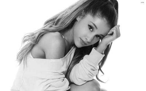 Why I Love Ariana Grande by sapir - Ourboox.com